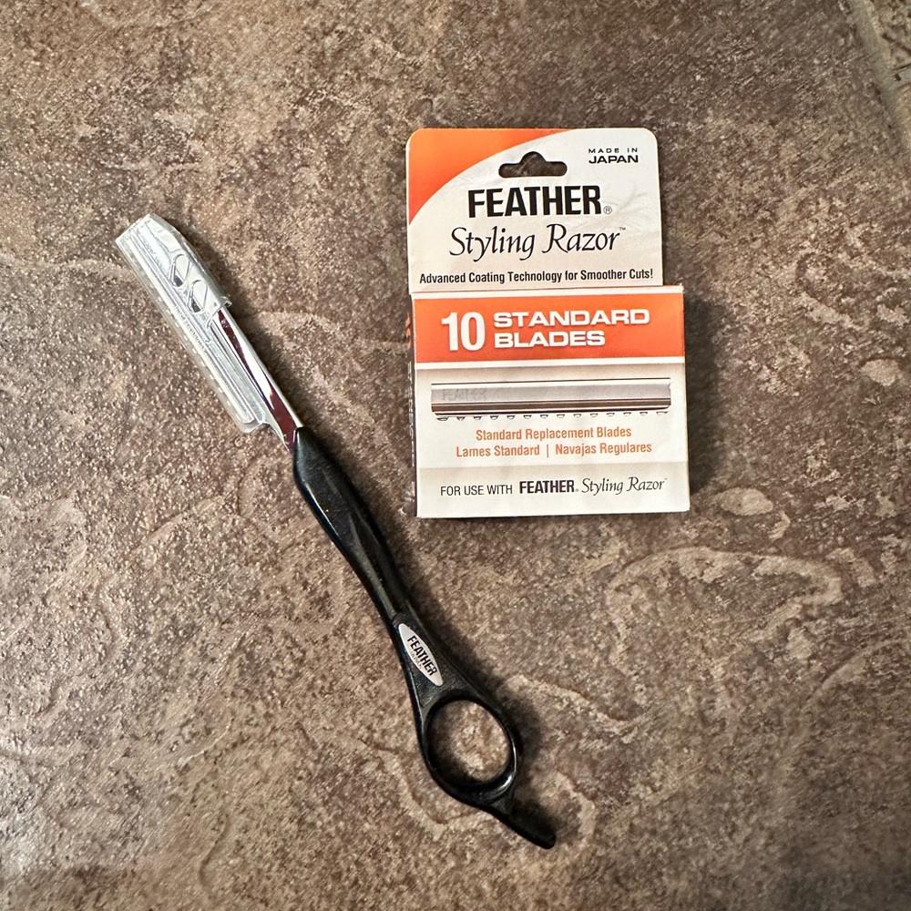 Feather Styling Razor plus 10 replacement blades